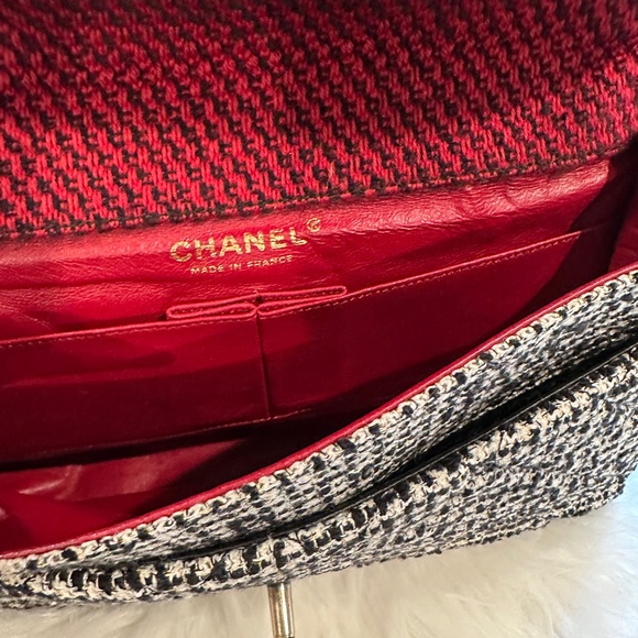 Chanel tweed red and black two flap bag - Picture 7 of 15